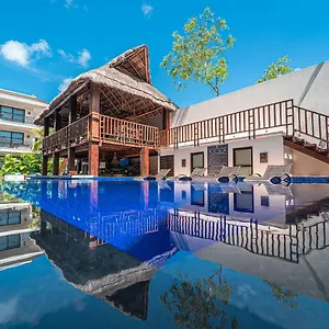 Kasa Parota Apartahotel